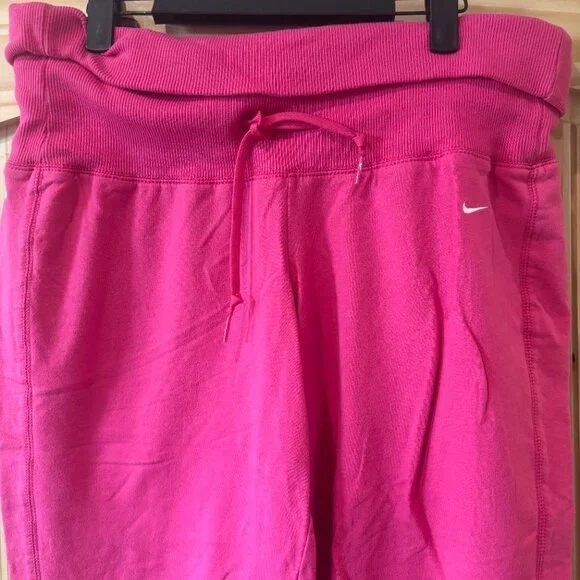 Nike Pink Capri Pants Size XL - Picture 3 of 3